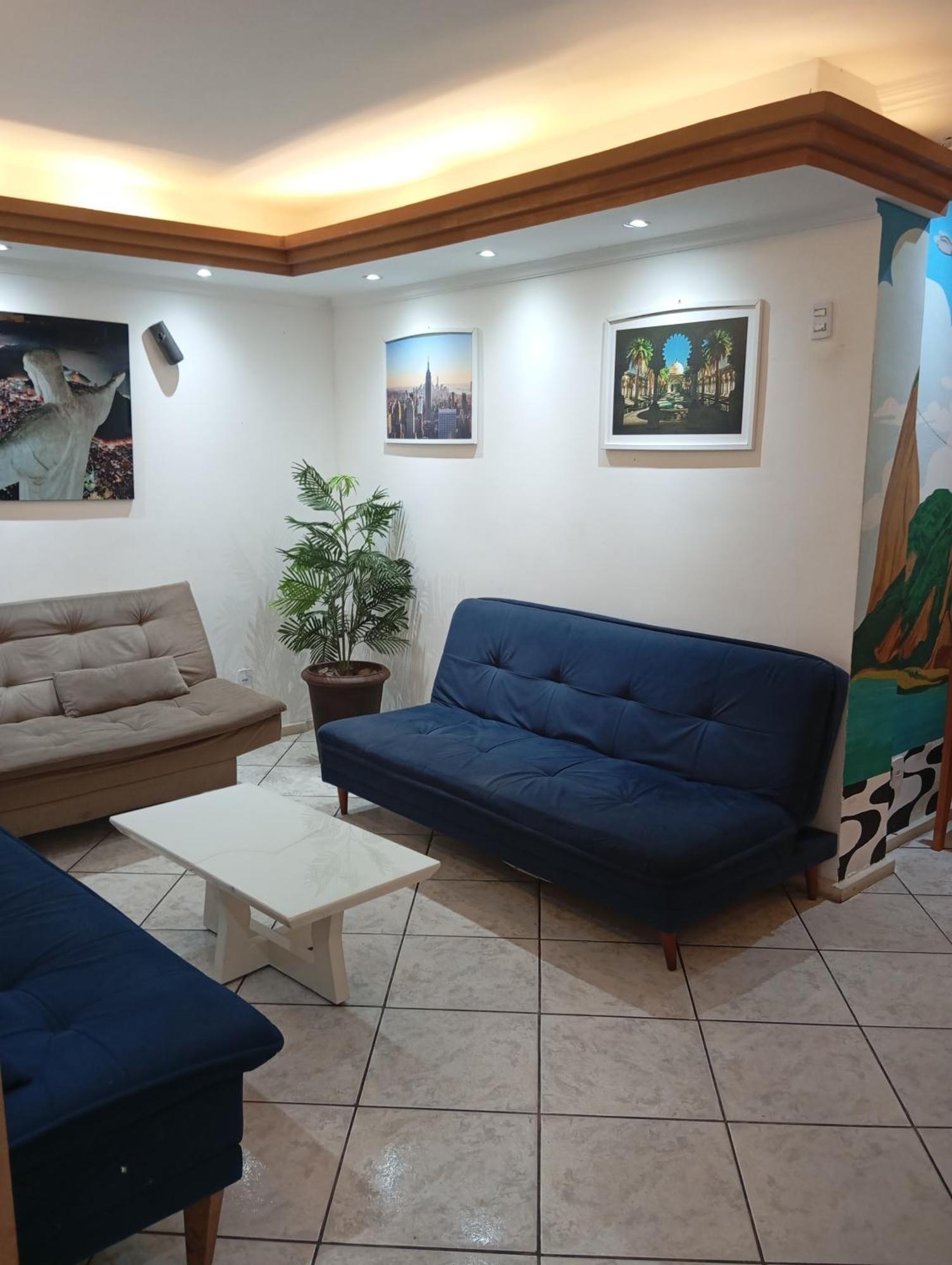 Em Copa Hostel